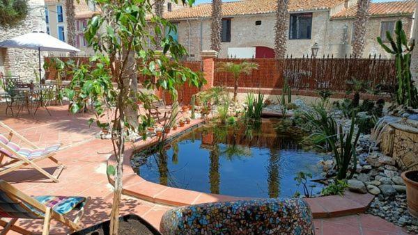 מלון סנט היפולייט El Castell Embruixat מראה חיצוני תמונה